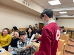 Волонтеры Красного Креста и Свердловского областного медколледжа запустили акцию «Чистые руки»